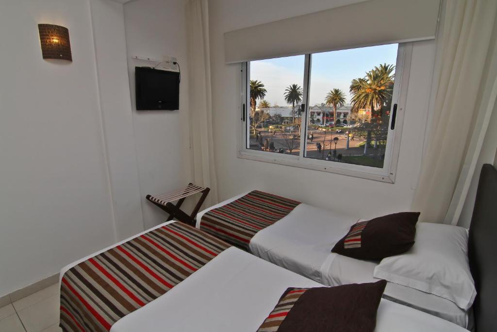De La Plaza Hotel Maldonado Quarto foto